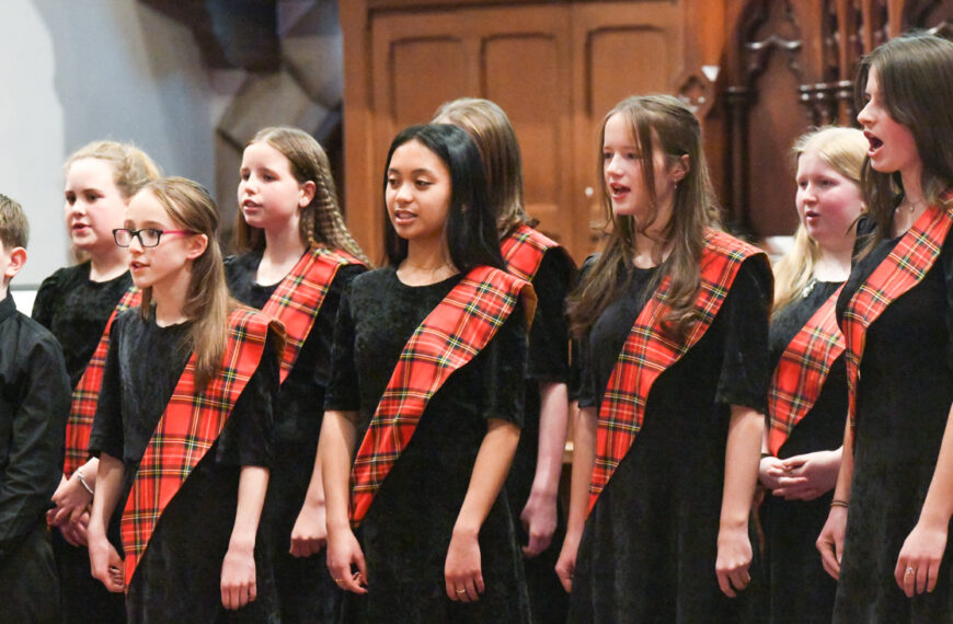 Fair City Singers delight at centenary exhibition